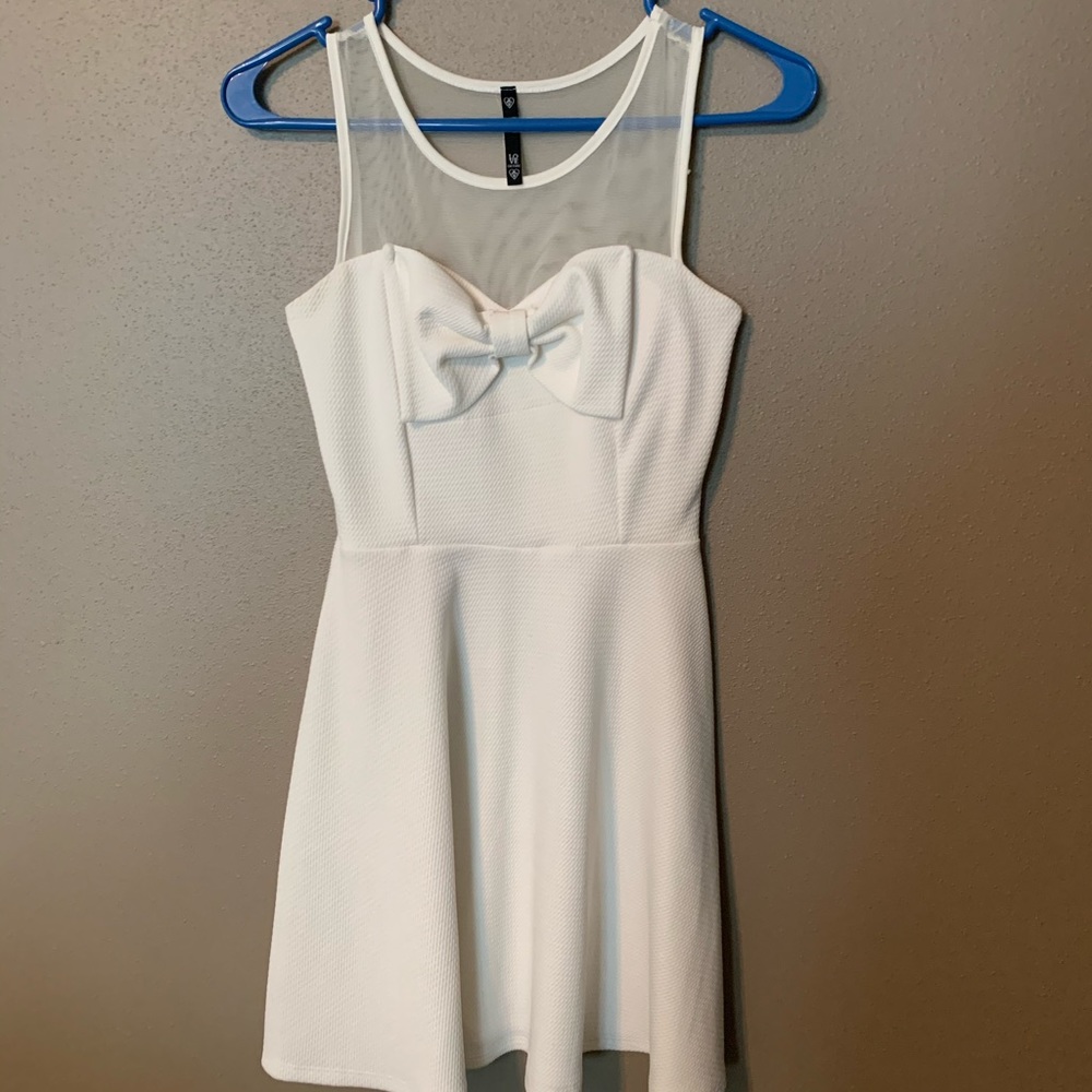 White dress with bow